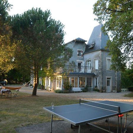 Domaine De Treuillaud Bed & Breakfast Villers-les-Ormes ภายนอก รูปภาพ