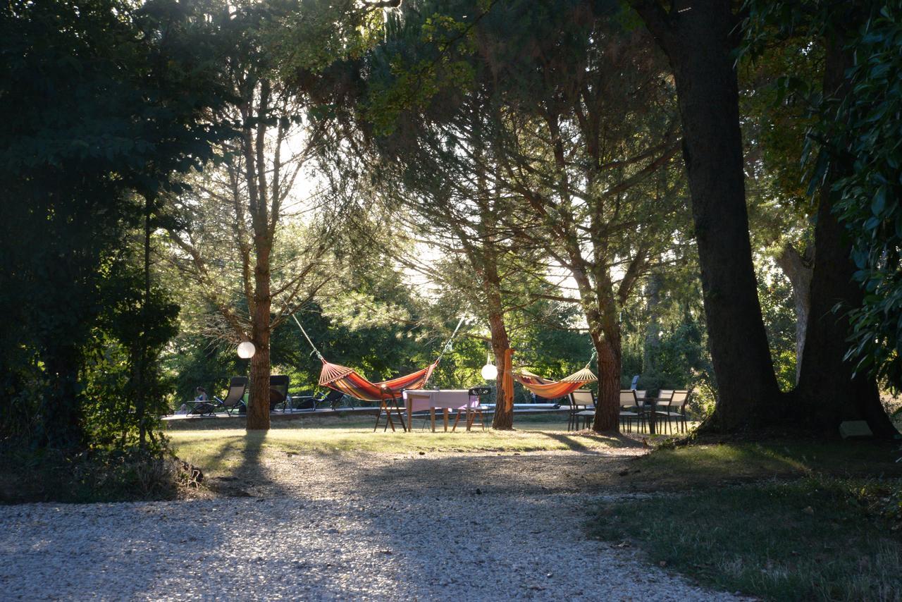 Domaine De Treuillaud Bed & Breakfast Villers-les-Ormes ภายนอก รูปภาพ